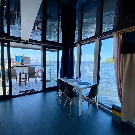 Apartament Na Wodzie - Houseboat Porta Mare