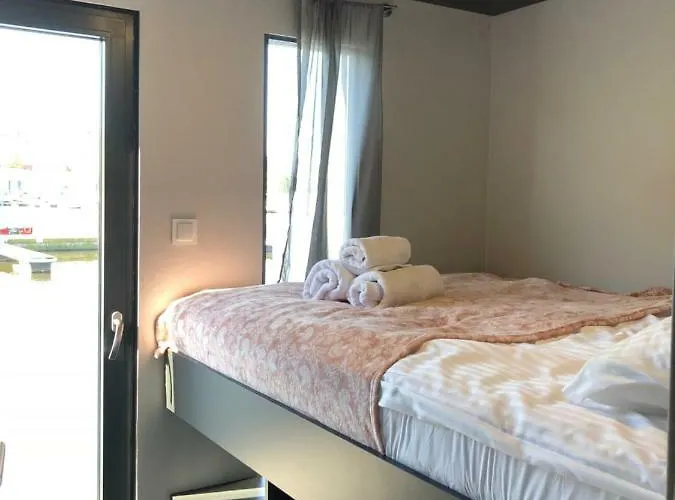 Hausboot- Na Wodzie - Houseboat Porta Mare Lejlighed Kamien Pomorski